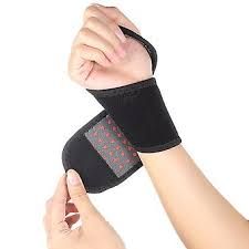 Self heating wrist guard