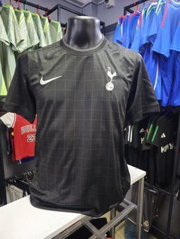 Tottenham away 25-26